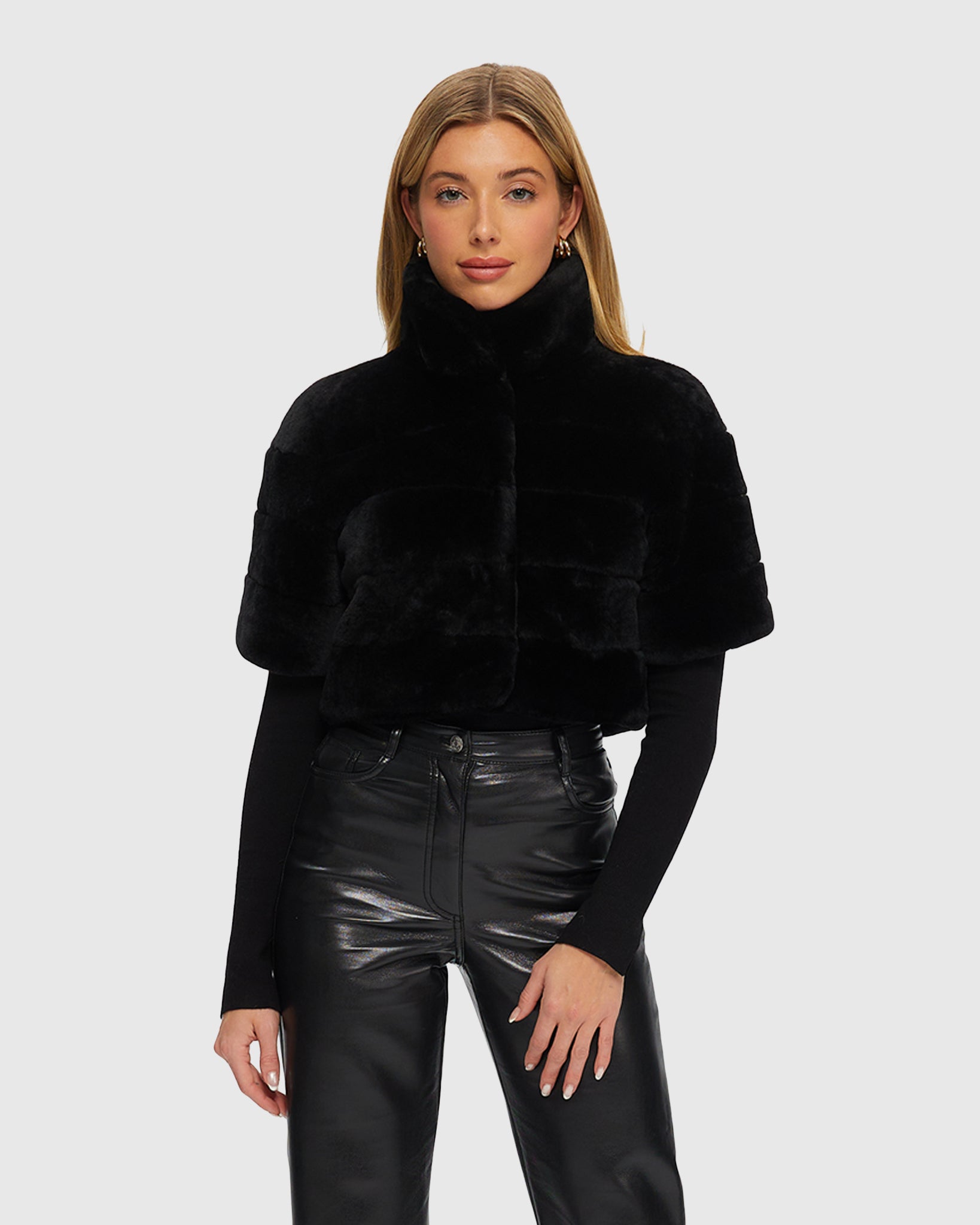 #Color_BLACK/BLACK