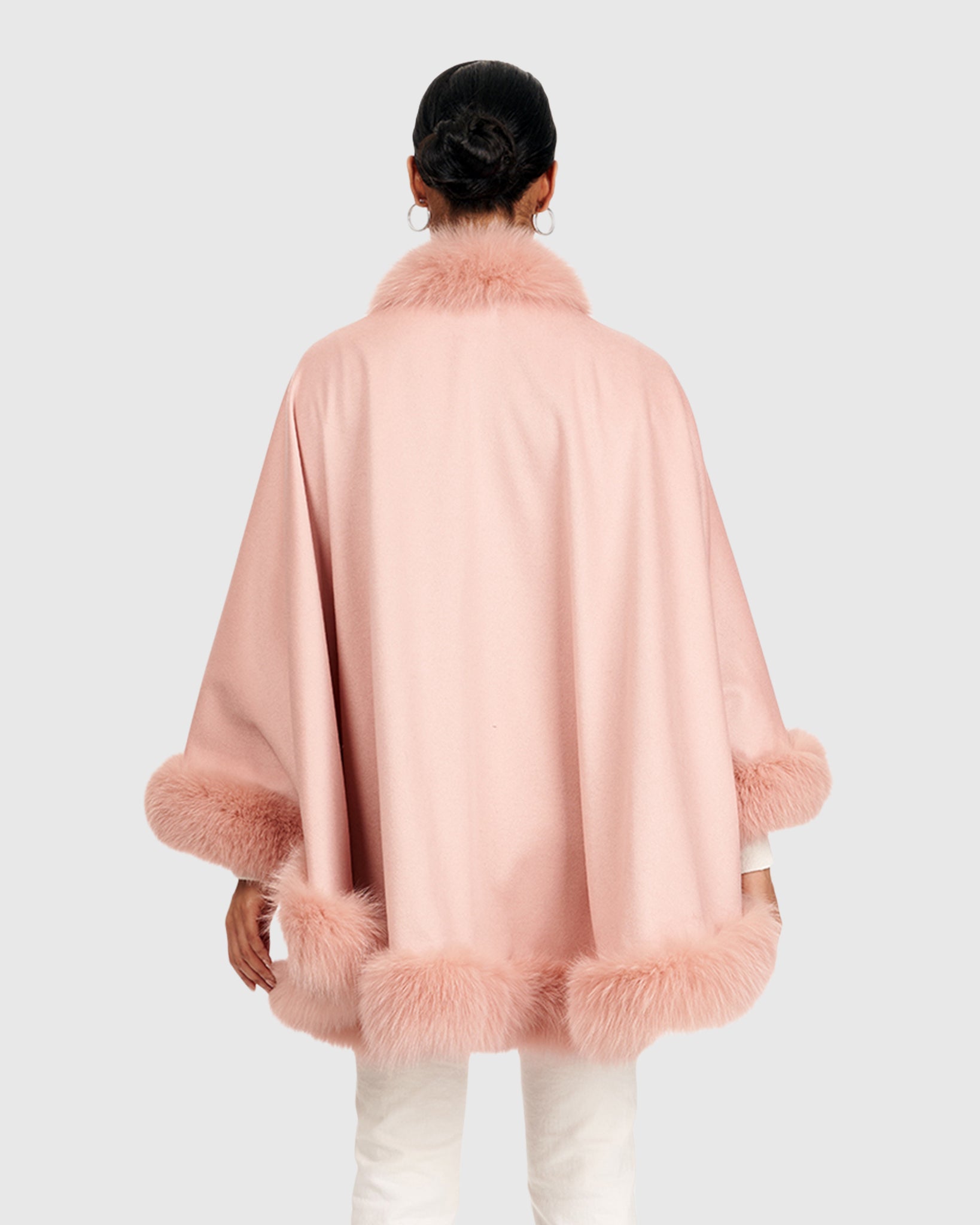 #Color_Light Pink