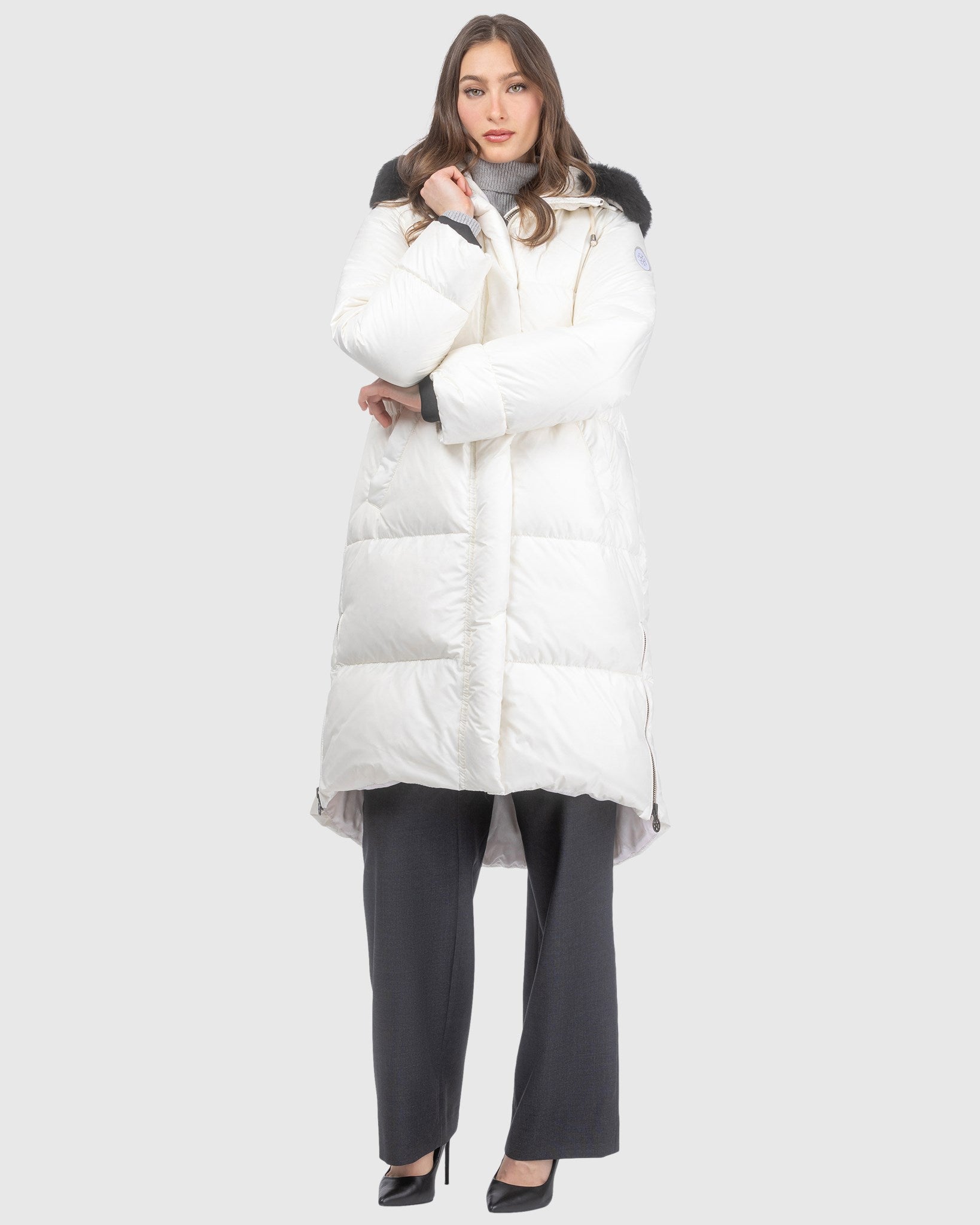 APRES-SKI JACKET WITH DETACHABLE TOSCANA LAMB HOOD TRIM