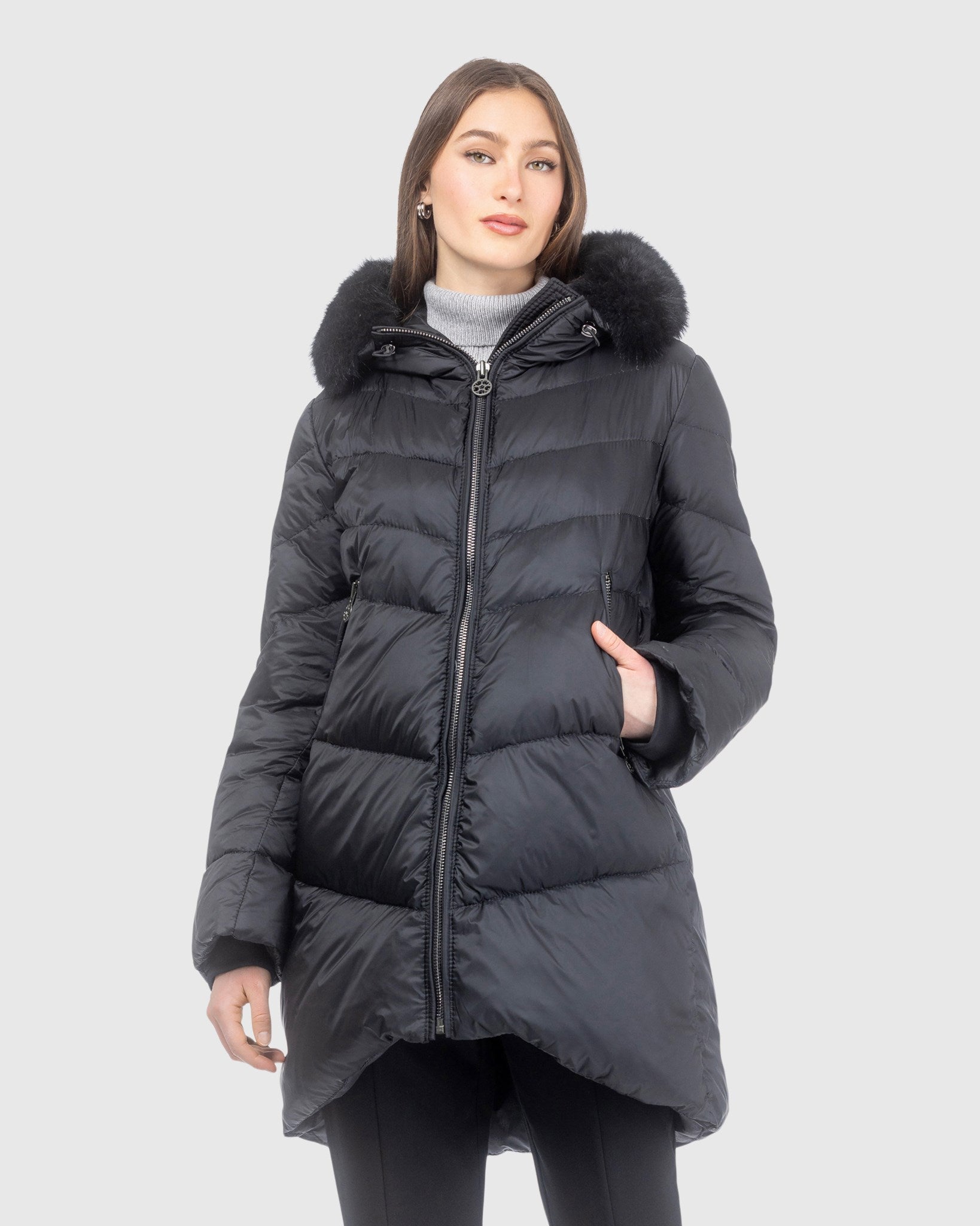 APRES-SKI JACKET WITH DETACHABLE TOSCANA LAMB HOOD TRIM