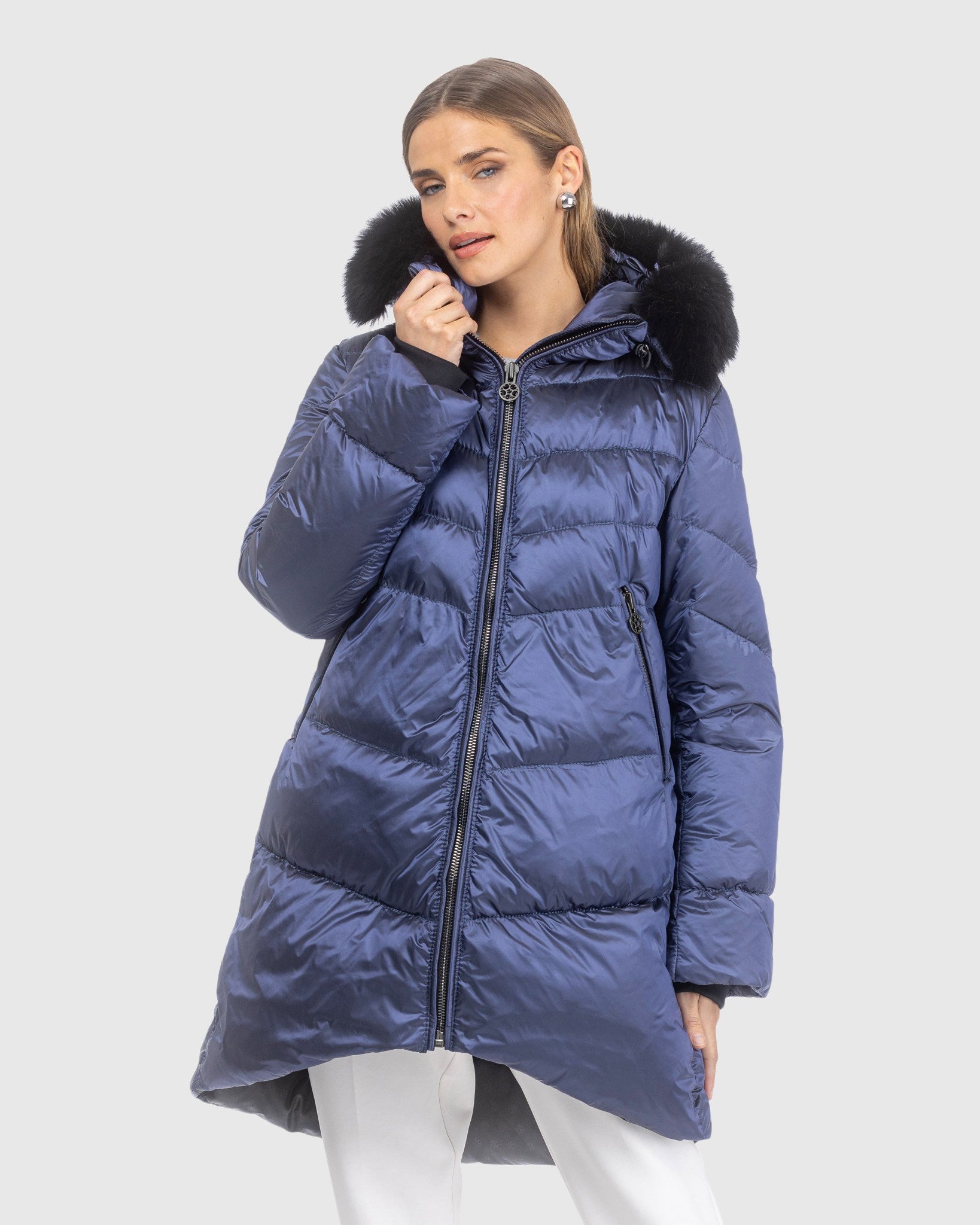 APRES-SKI JACKET WITH DETACHABLE TOSCANA LAMB HOOD TRIM