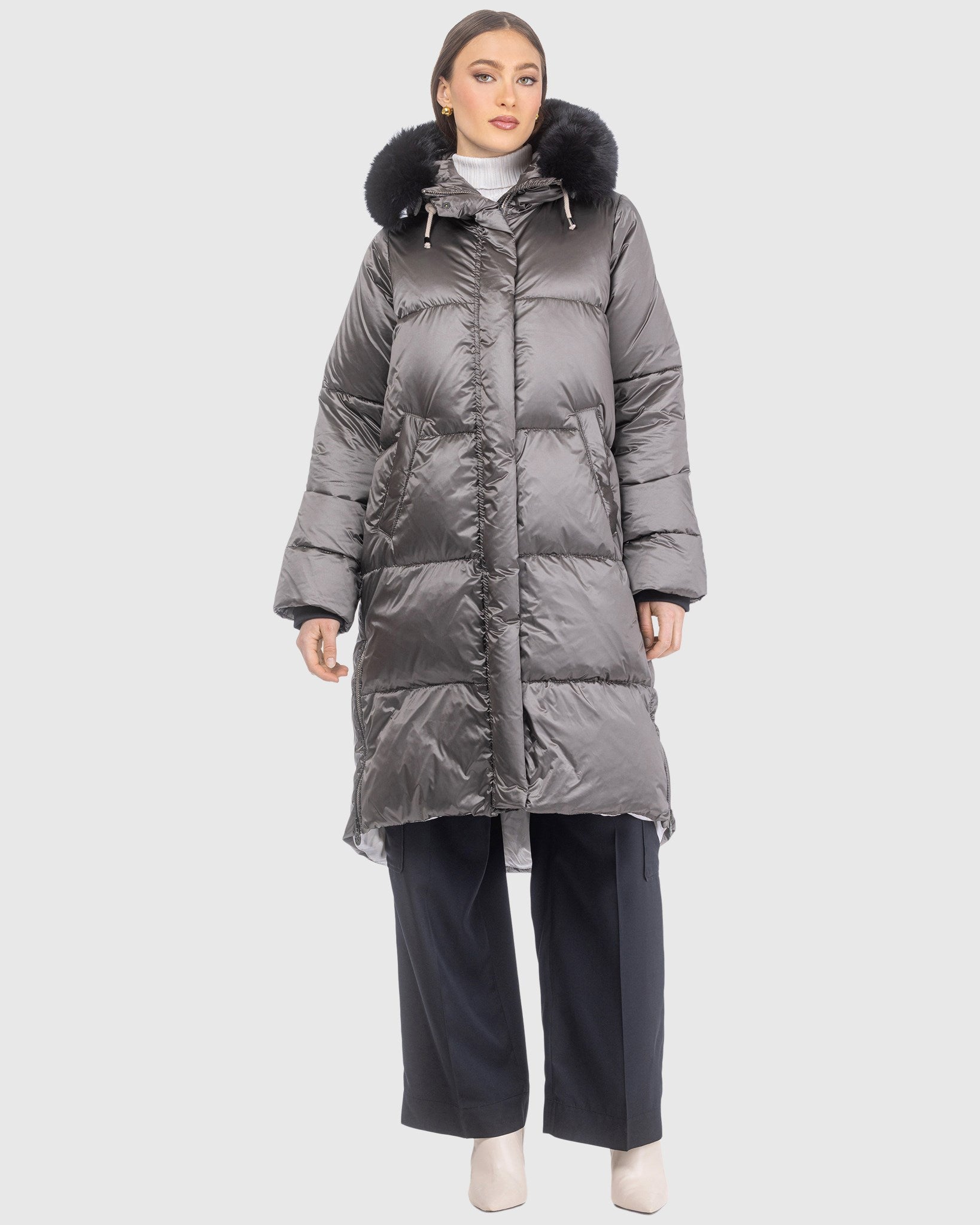 APRES-SKI JACKET WITH DETACHABLE TOSCANA LAMB HOOD TRIM