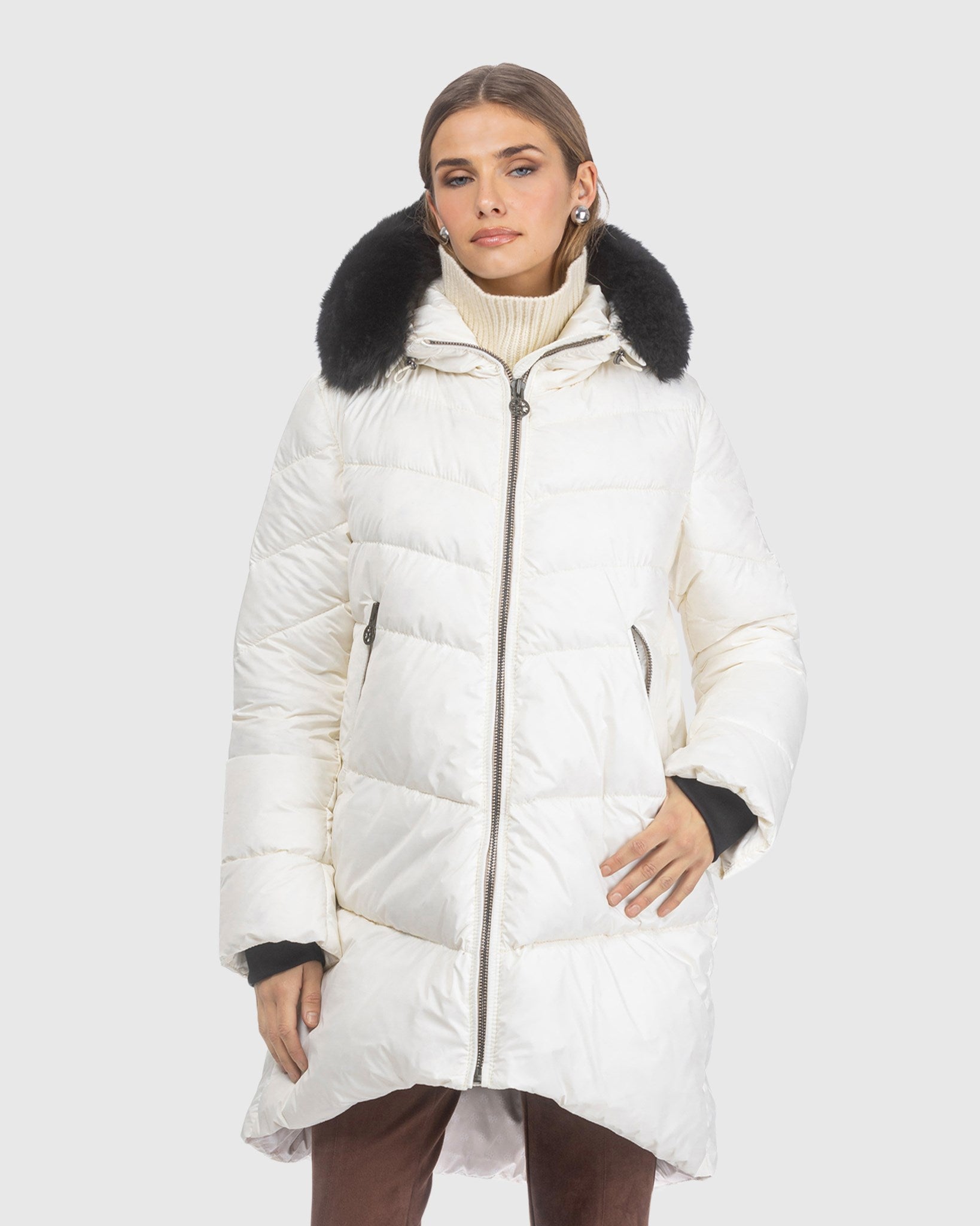 APRES-SKI JACKET WITH DETACHABLE TOSCANA LAMB HOOD TRIM