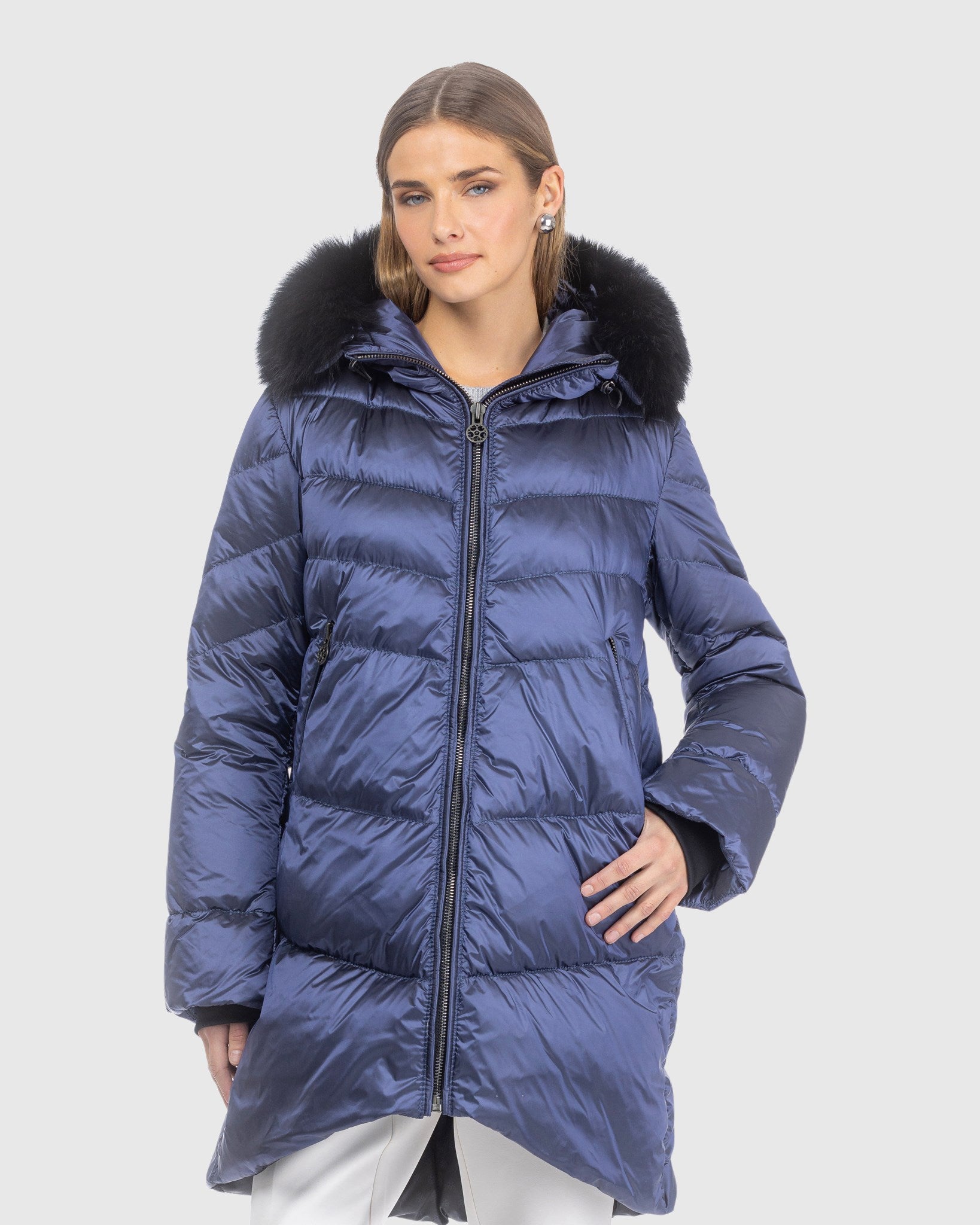 APRES-SKI JACKET WITH DETACHABLE TOSCANA LAMB HOOD TRIM