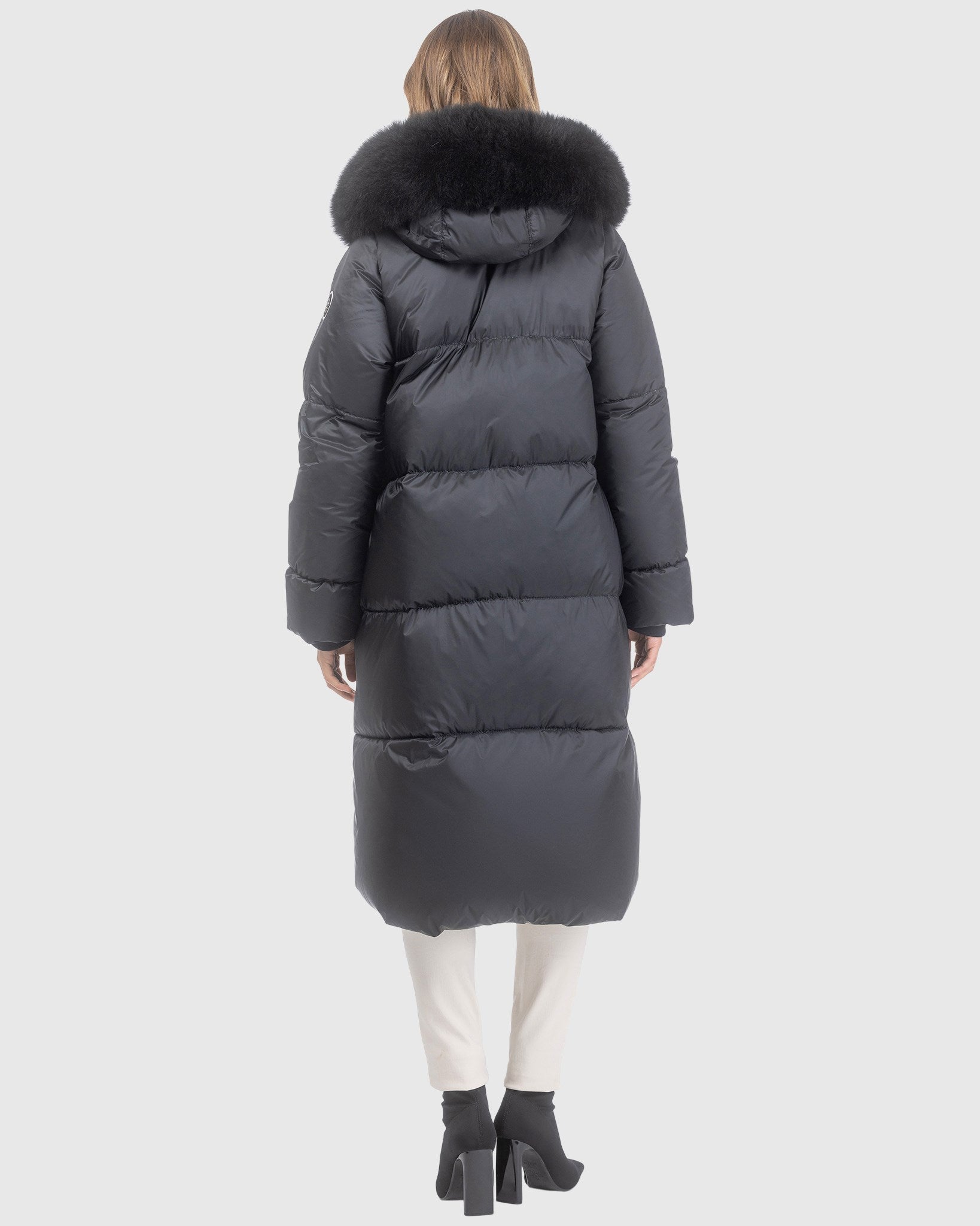 APRES-SKI JACKET WITH DETACHABLE TOSCANA LAMB HOOD TRIM