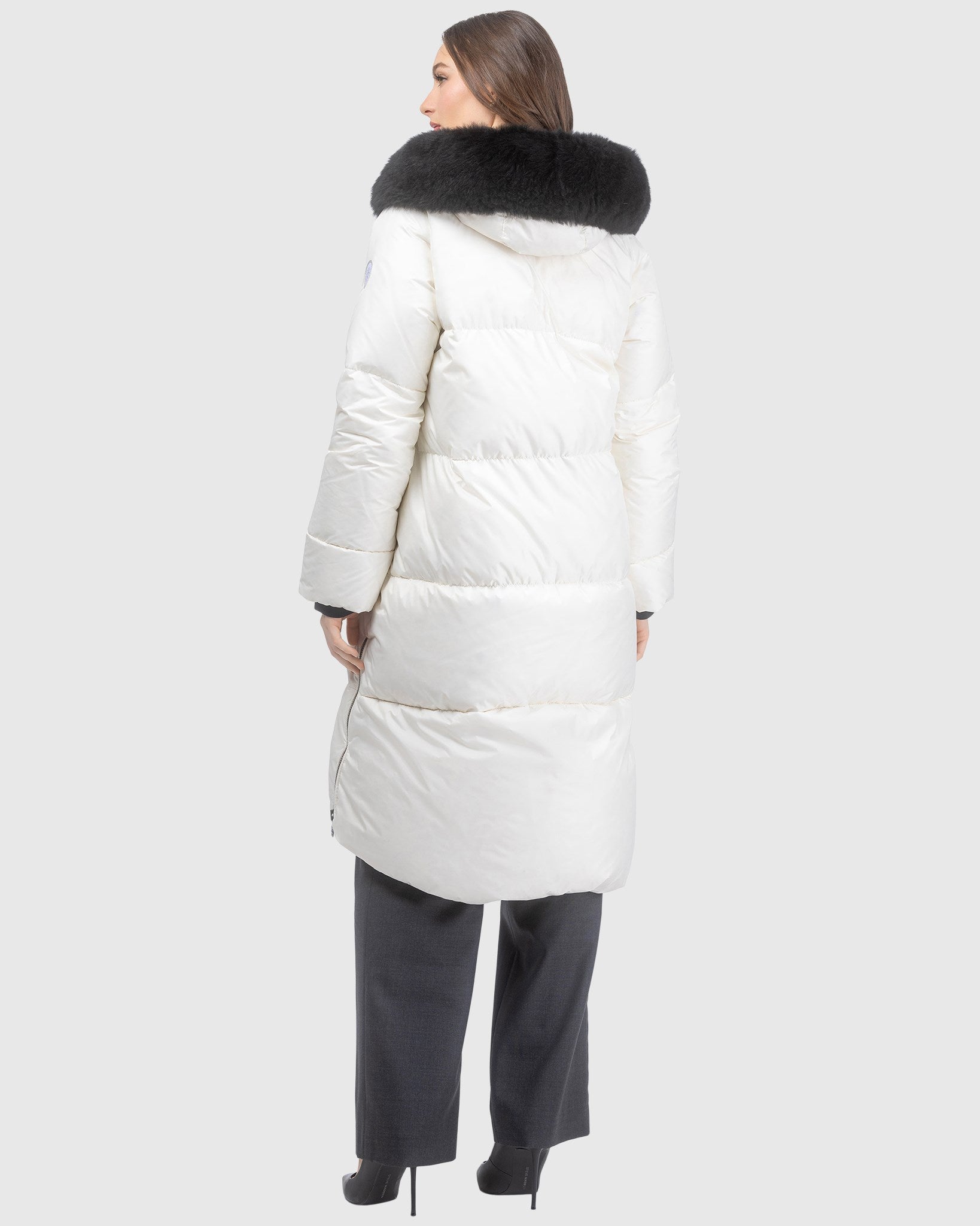 APRES-SKI JACKET WITH DETACHABLE TOSCANA LAMB HOOD TRIM