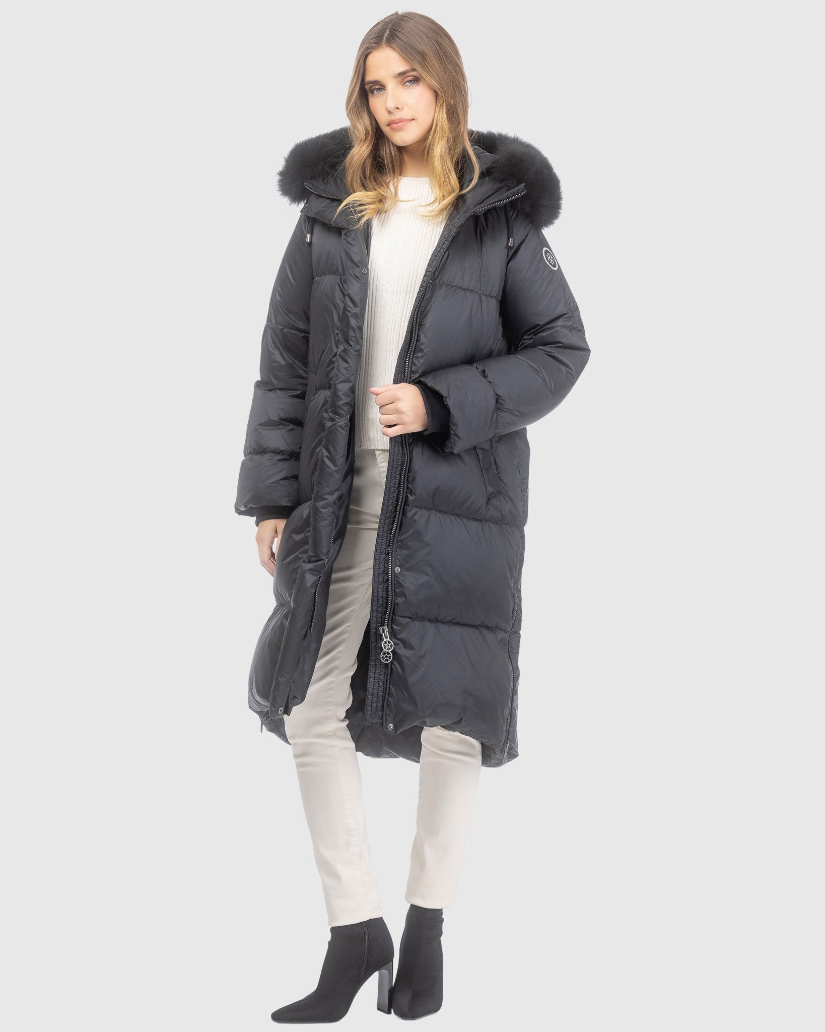 APRES-SKI JACKET WITH DETACHABLE TOSCANA LAMB HOOD TRIM