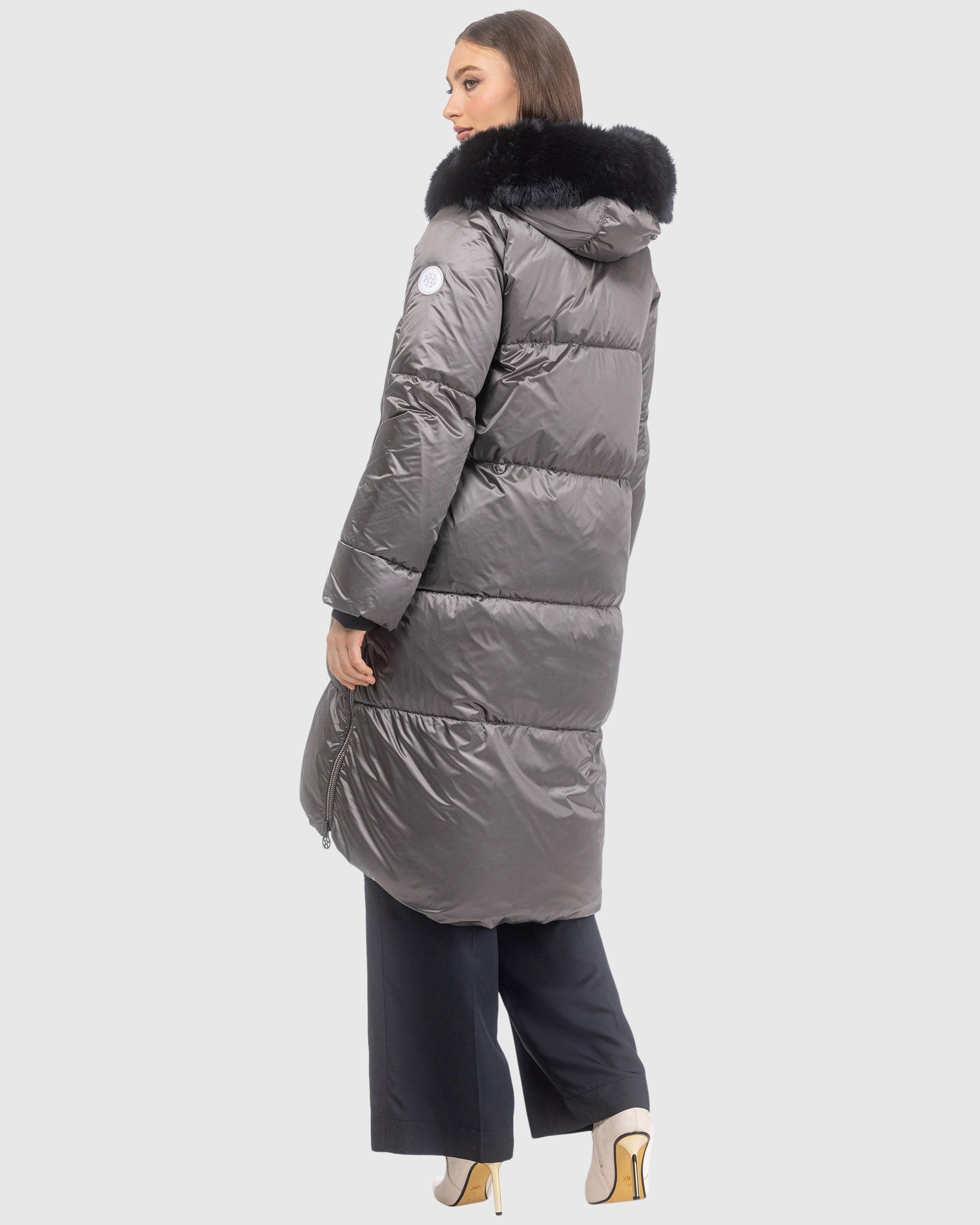 APRES-SKI JACKET WITH DETACHABLE TOSCANA LAMB HOOD TRIM