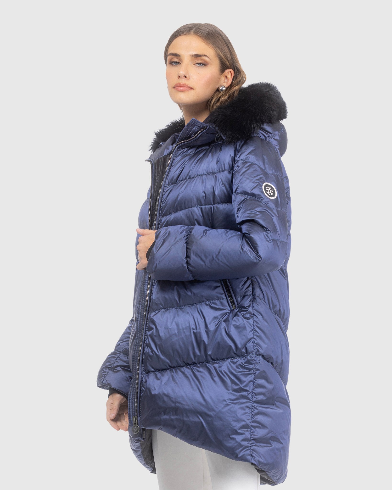 APRES-SKI JACKET WITH DETACHABLE TOSCANA LAMB HOOD TRIM