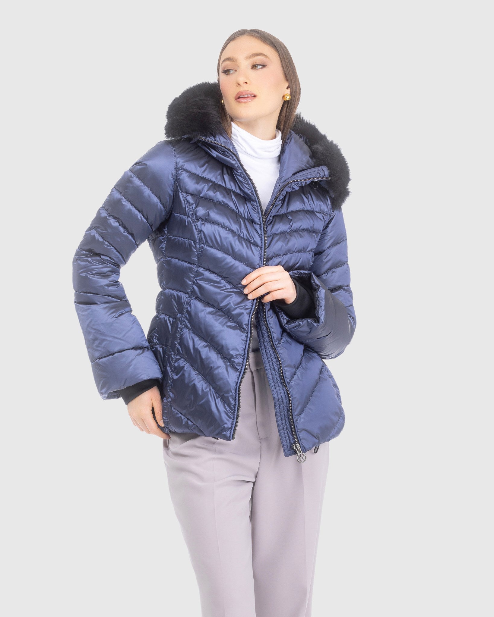 APRES-SKI JACKET WITH DETACHABLE TOSCANA LAMB HOOD TRIM
