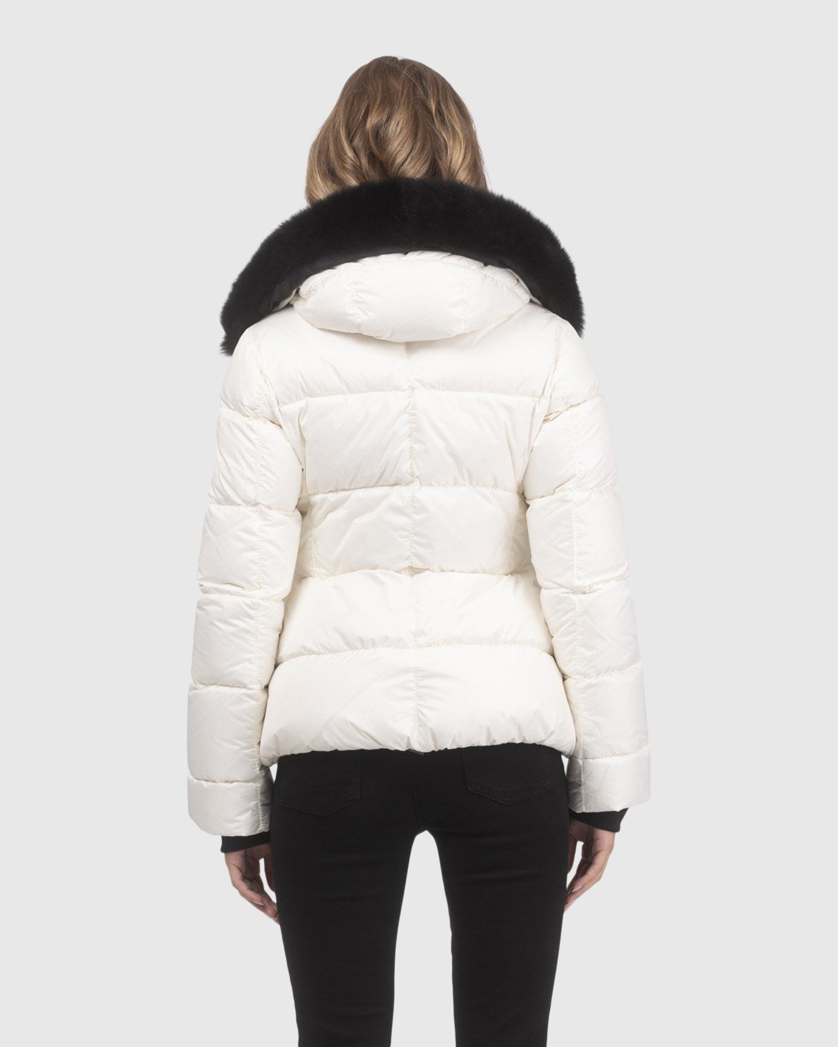 #Color_IVORY/BLACK