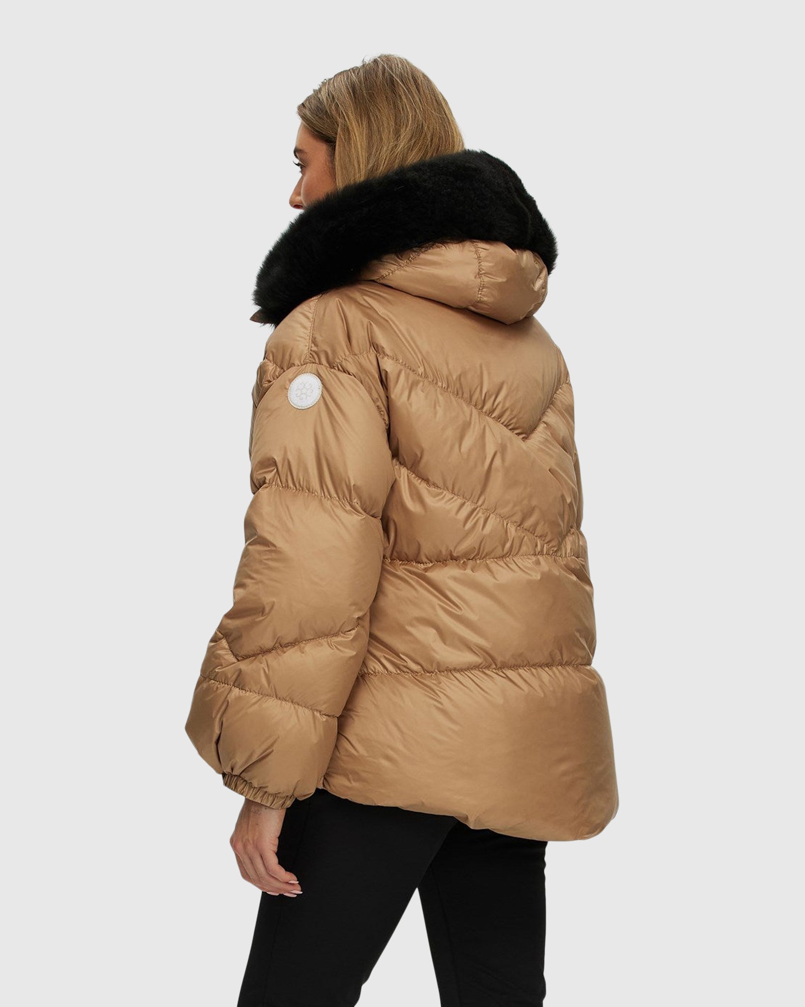 #Color_CAMEL/BLACK