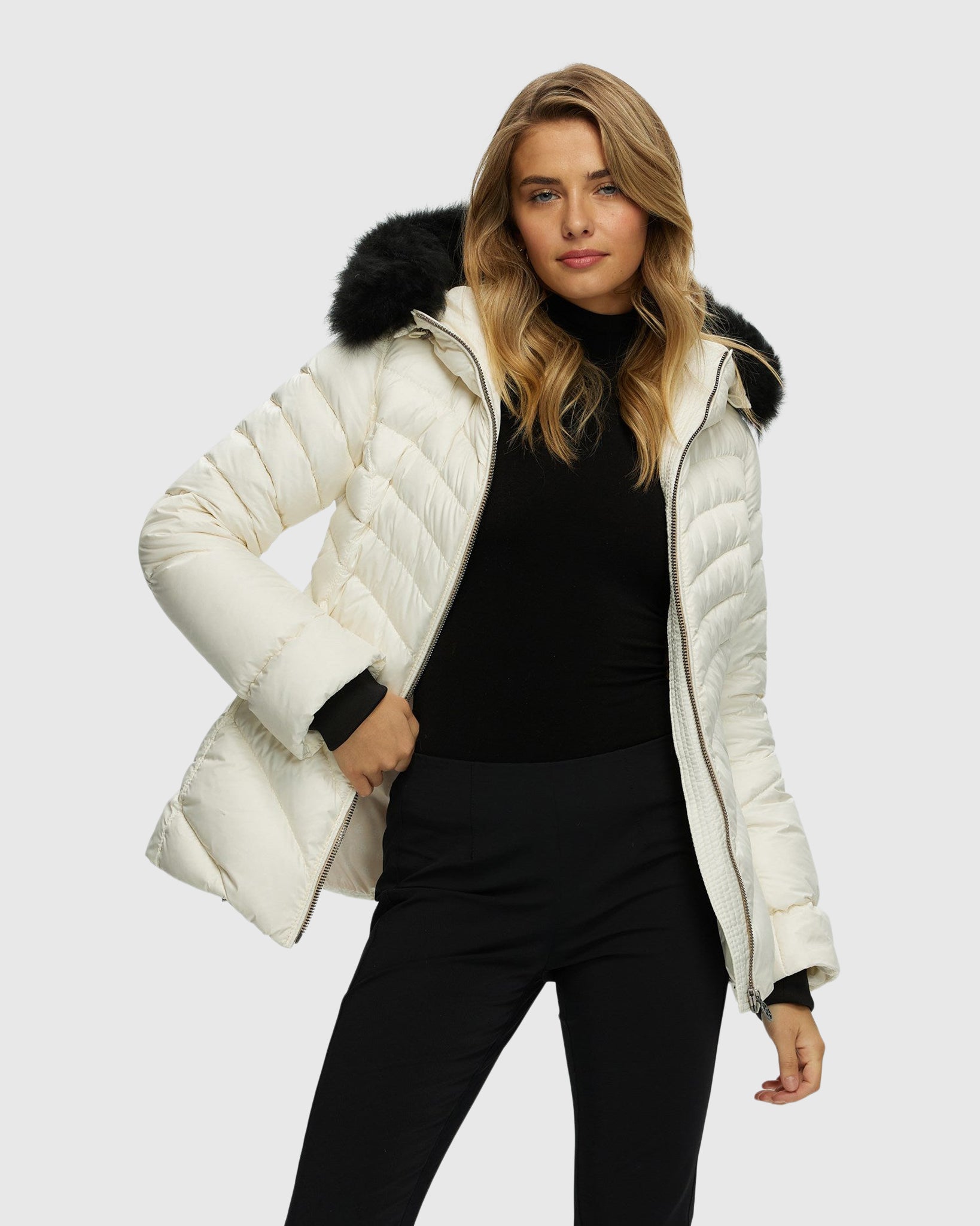 #Color_IVORY/BLACK