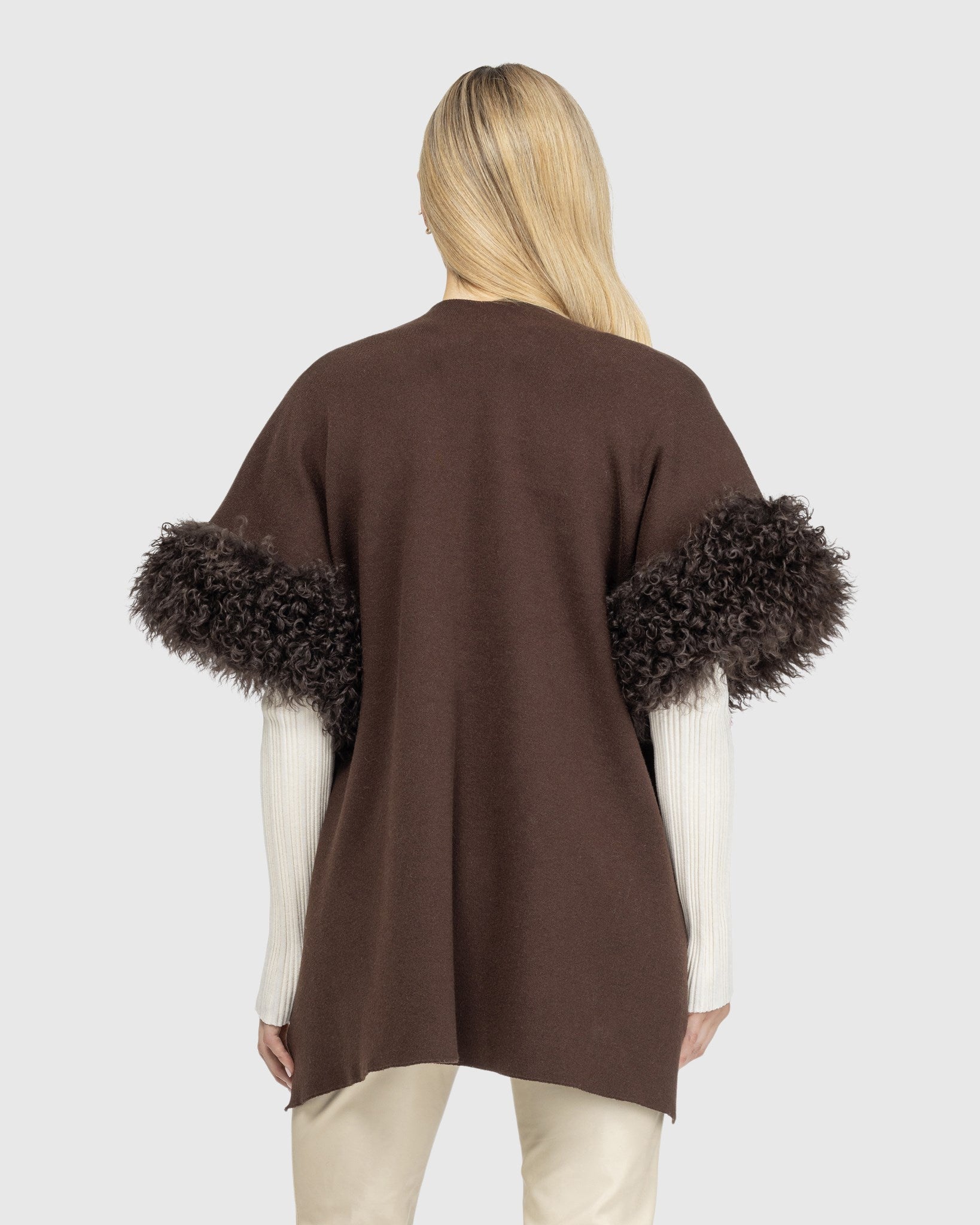 #Color_BROWN