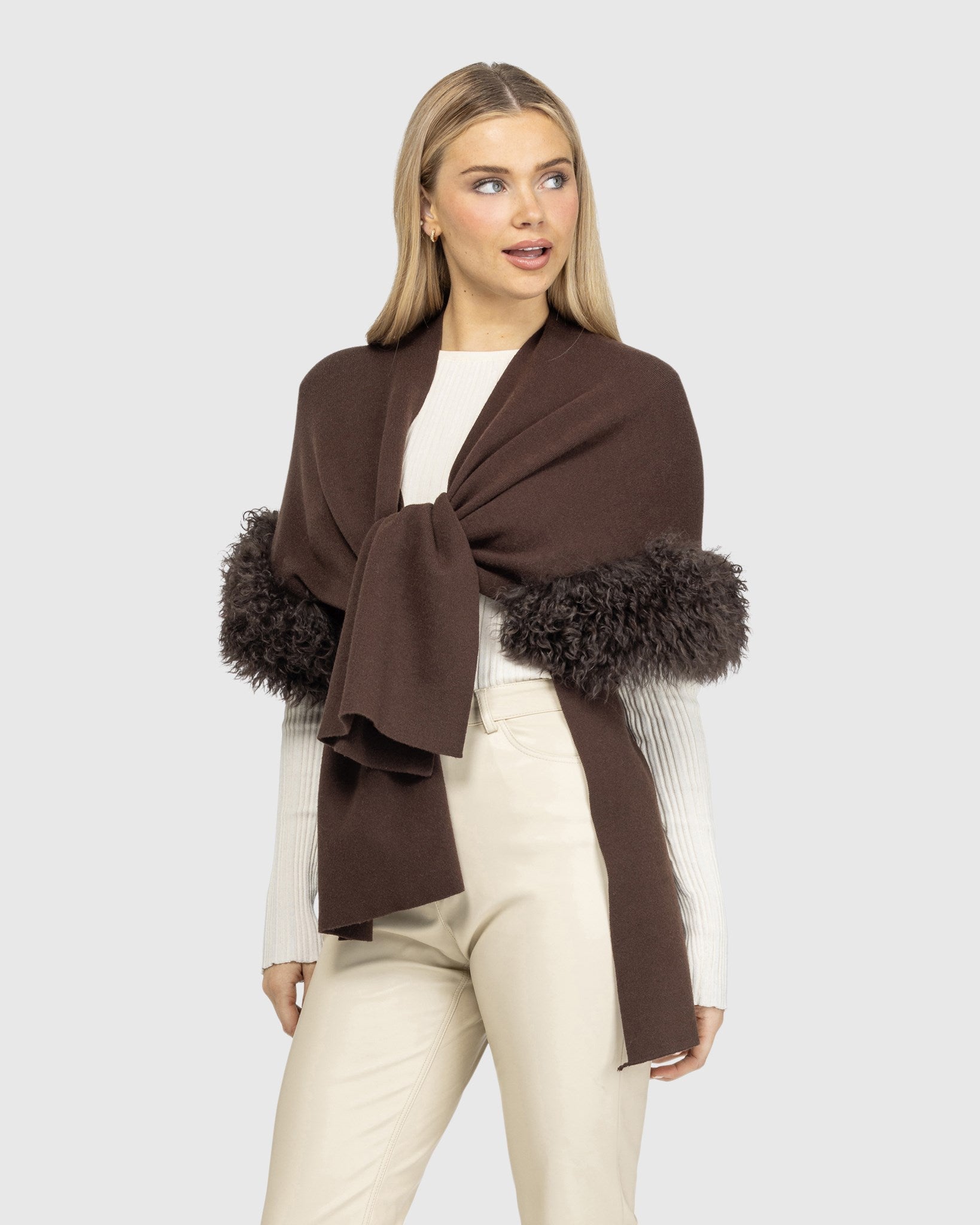 #Color_BROWN