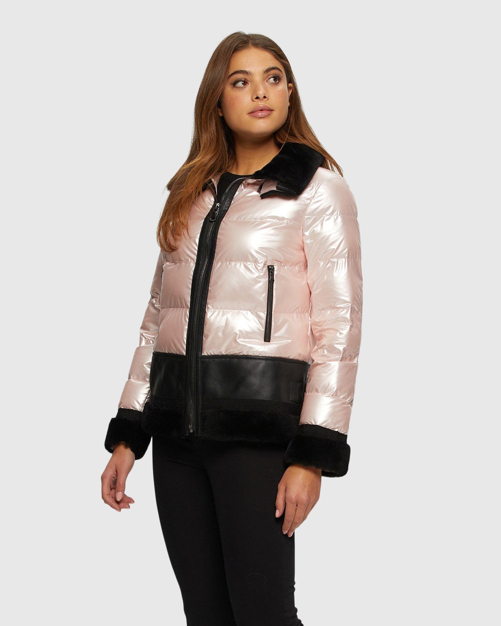#Color_PINK/BLACK