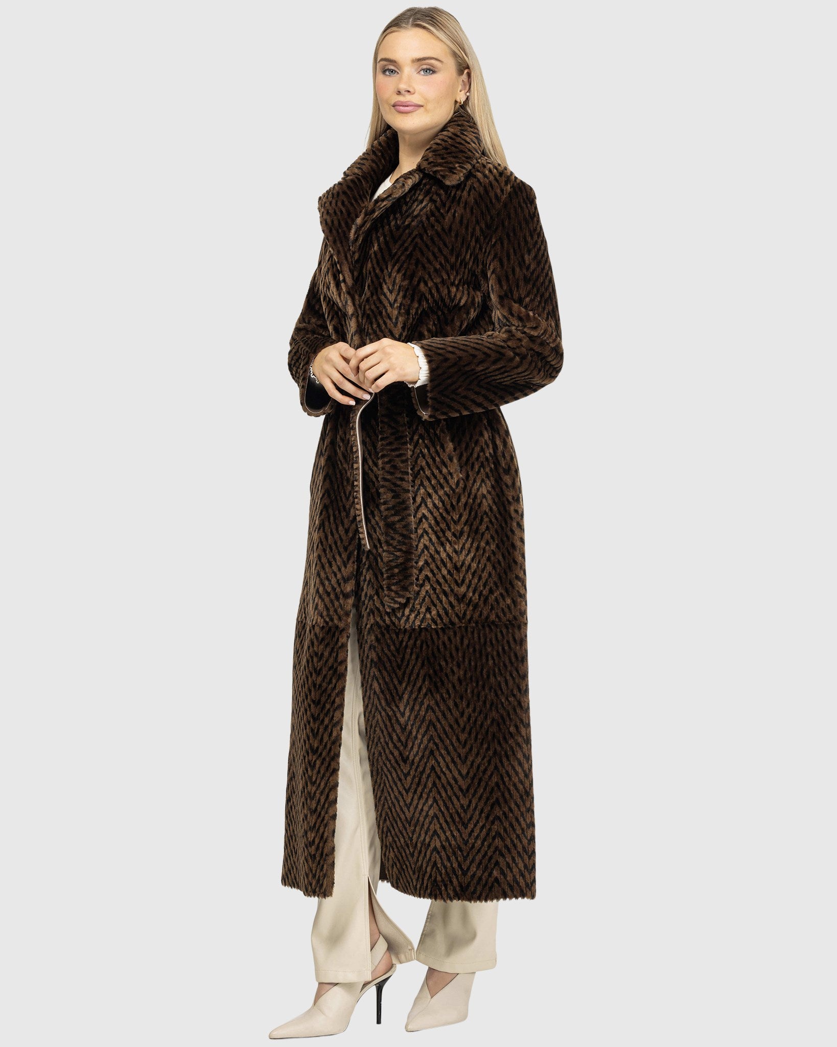 #Color_DARK BROWN/BLACK