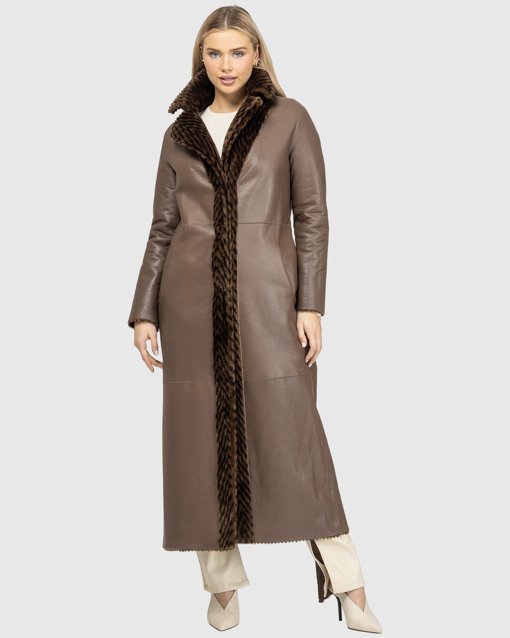 #Color_DARK BROWN/BLACK