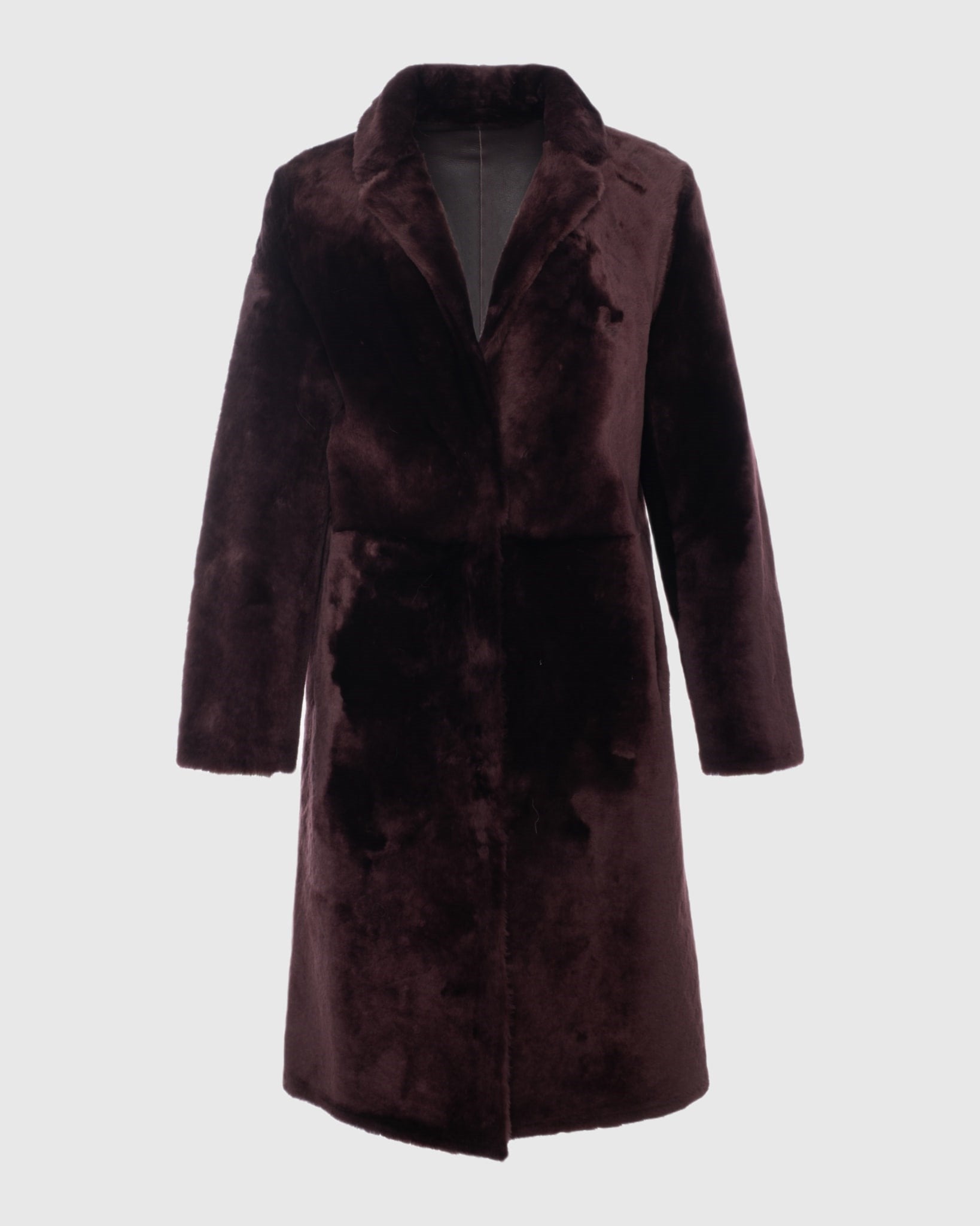 REVERSIBLE MERINO SHEARLING LAMB SHORT COAT