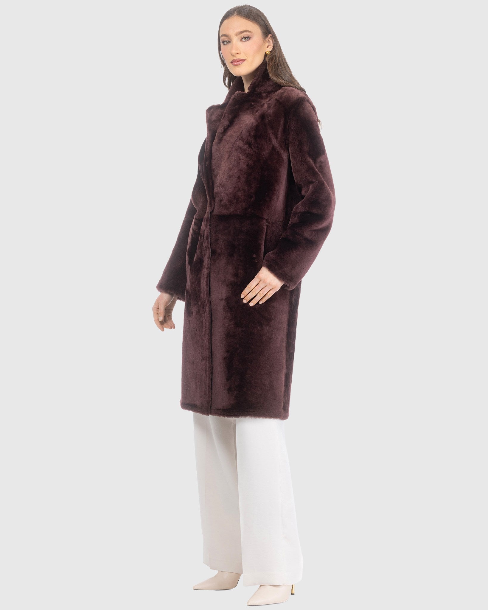 REVERSIBLE MERINO SHEARLING LAMB SHORT COAT