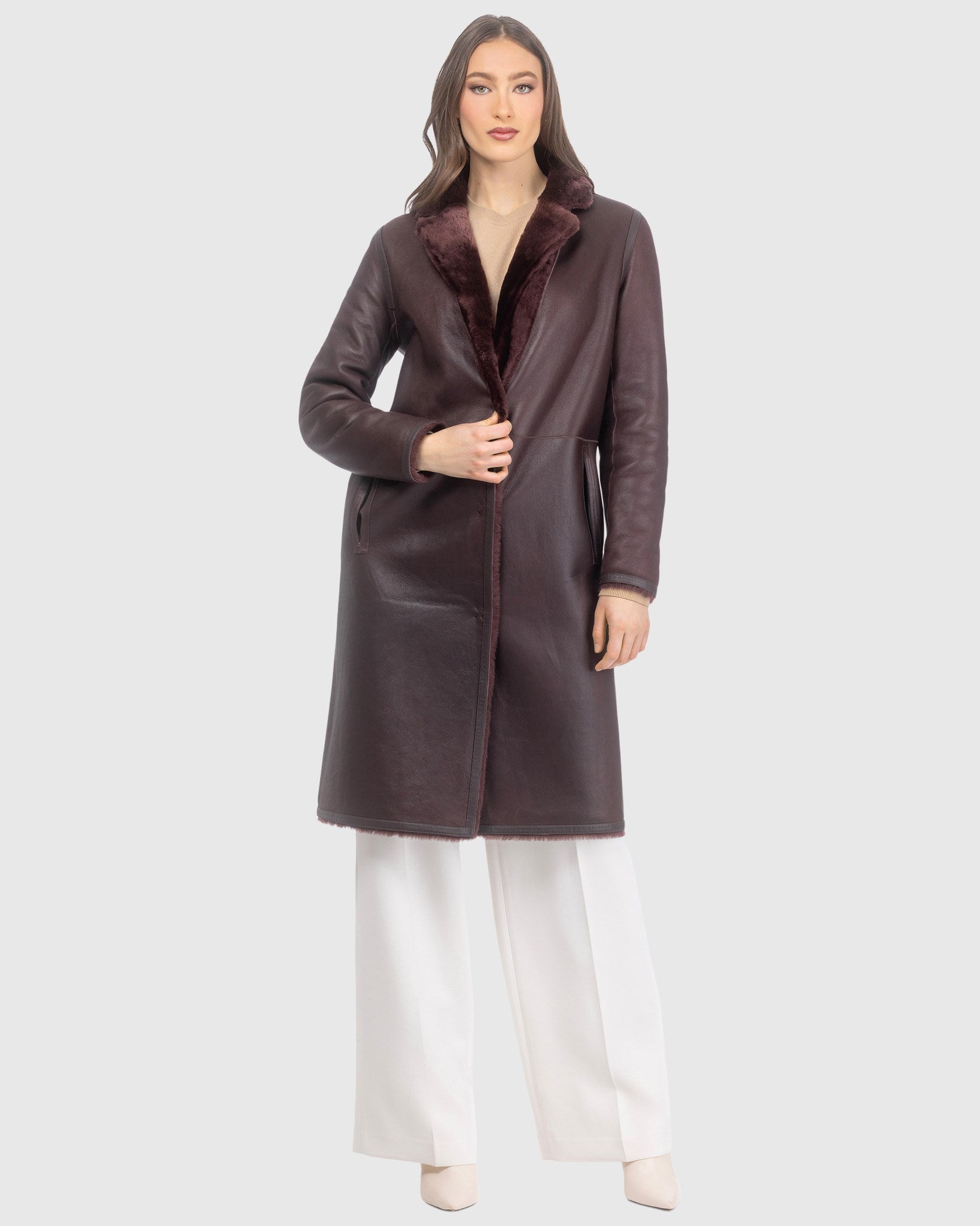 REVERSIBLE MERINO SHEARLING LAMB SHORT COAT