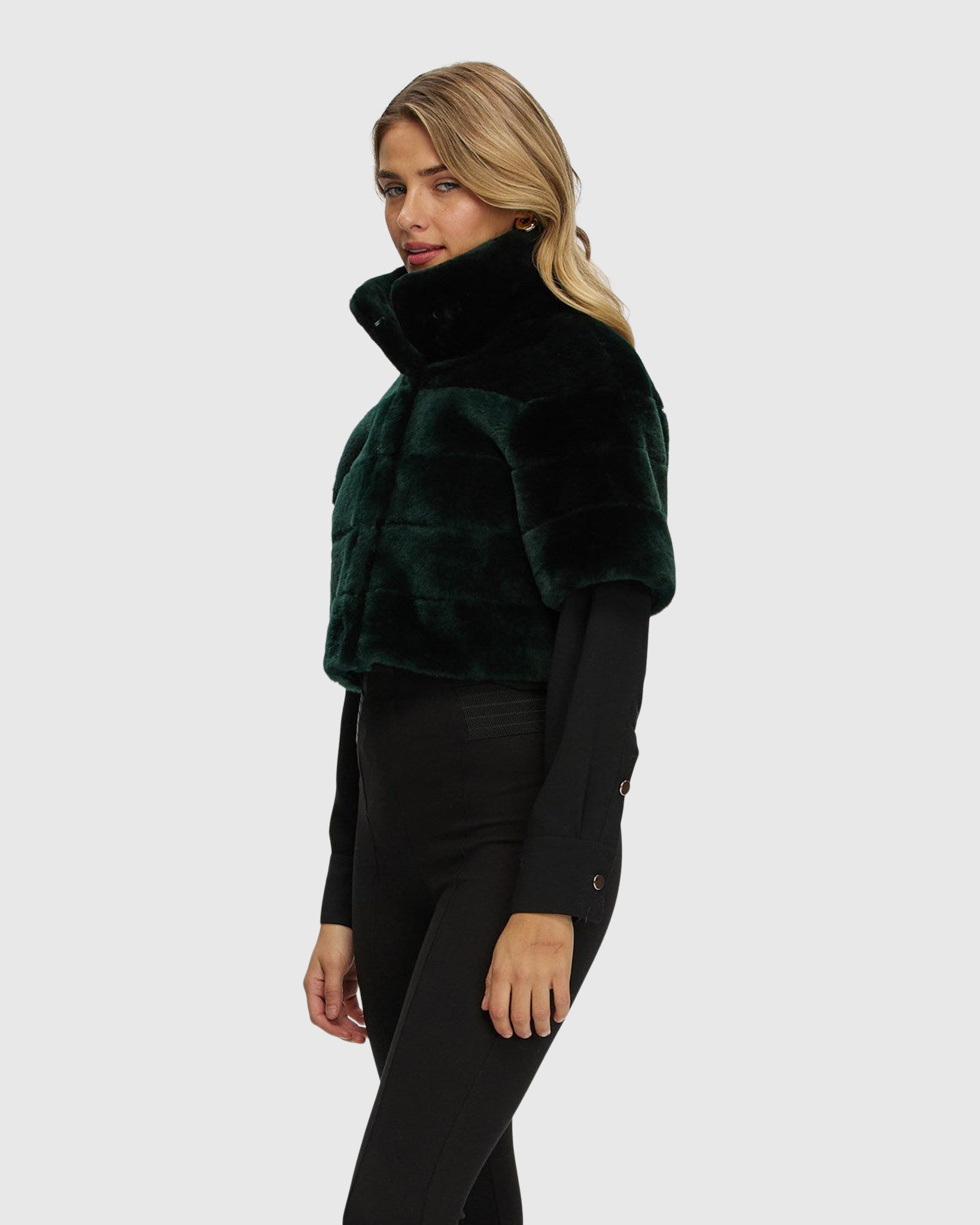 #Color_EMERALD/EMERALD