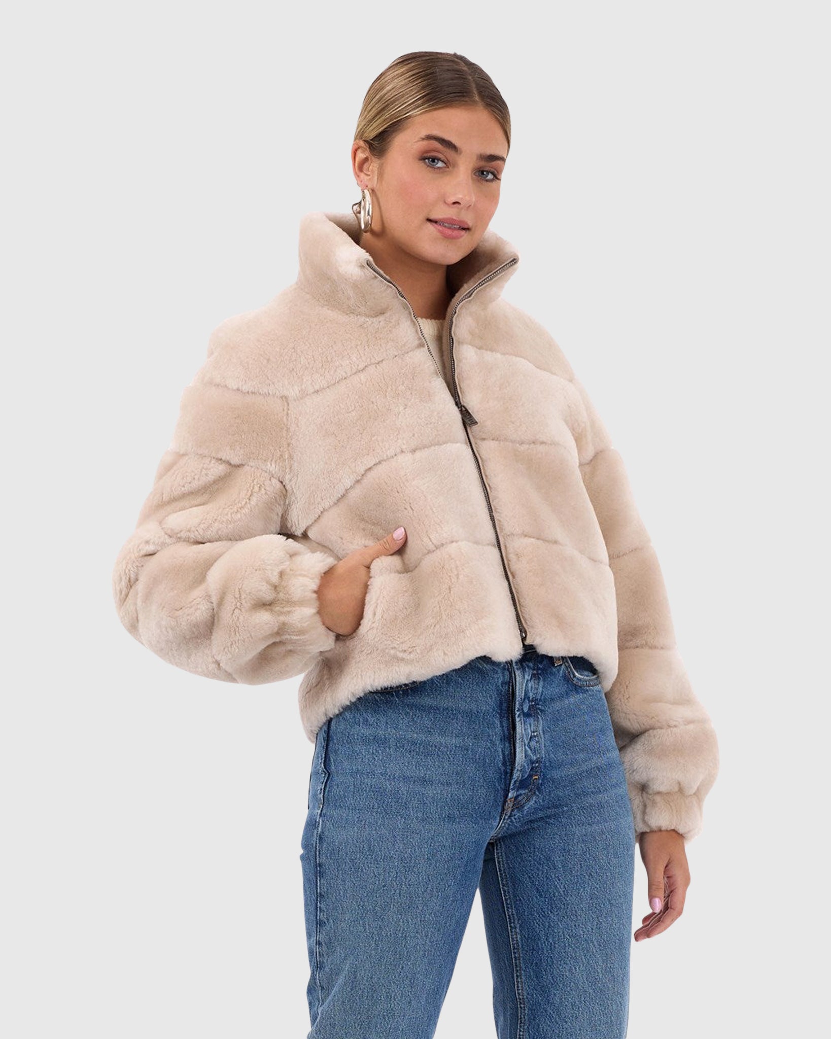 #Color_BEIGE